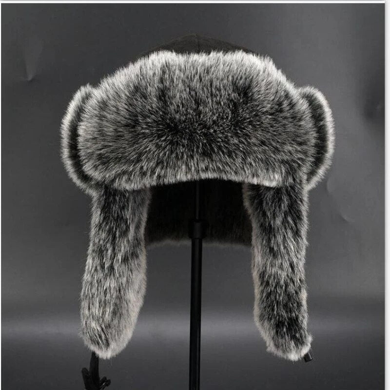 Chic Heat: Ushanka Man Bonnet